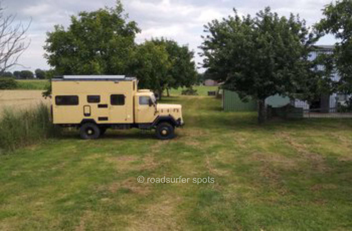 Nature camping on the Rhine dike