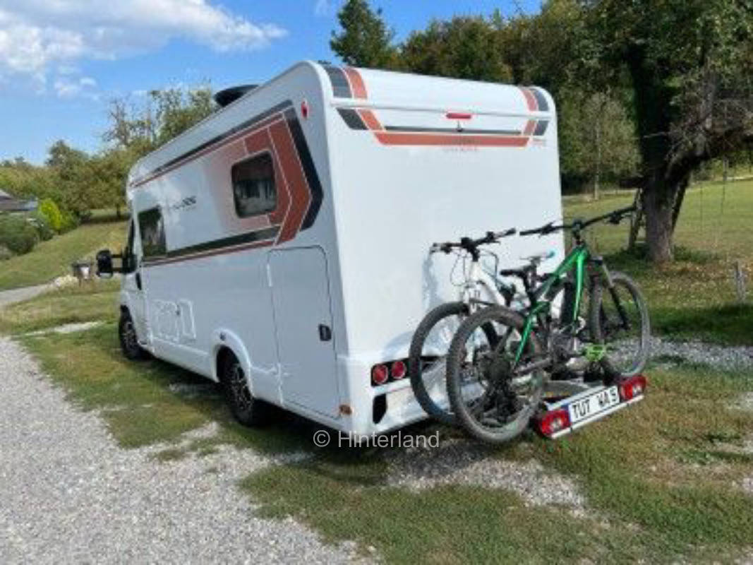 Wohnmobilstellplatz am Waldrand 