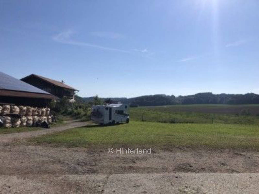 Ruhiger Biohof im Chiemgau, privater Stellplatz