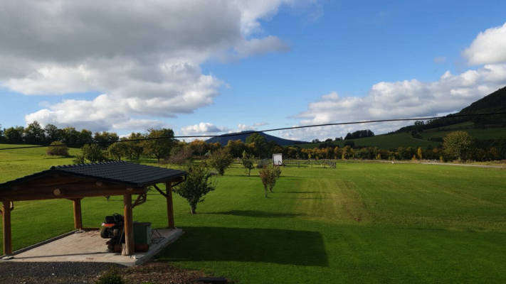 Wohnwagen & Wohnmobilstellplatz in Kaltennordheim