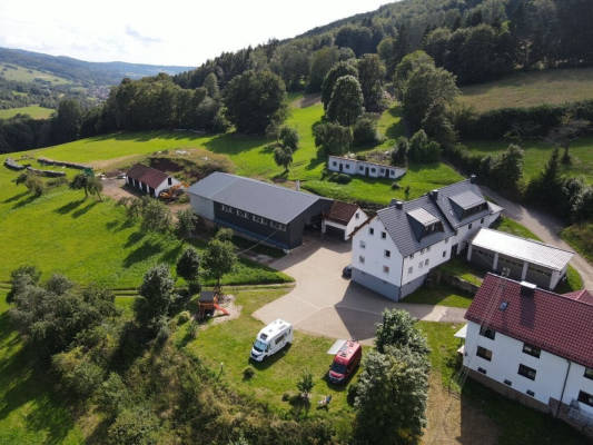Wohnwagen & Wohnmobilstellplatz in Wildflecken