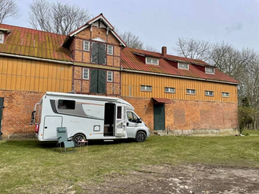 Caravan & Motorhome Parking in Goosefeld