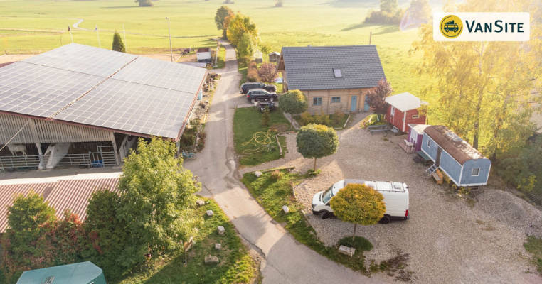 Parking lot at the Icelandic horse stud Reussenberg