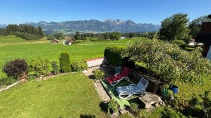 Alleinlage mit Blick in die  Alpen im Allgäu