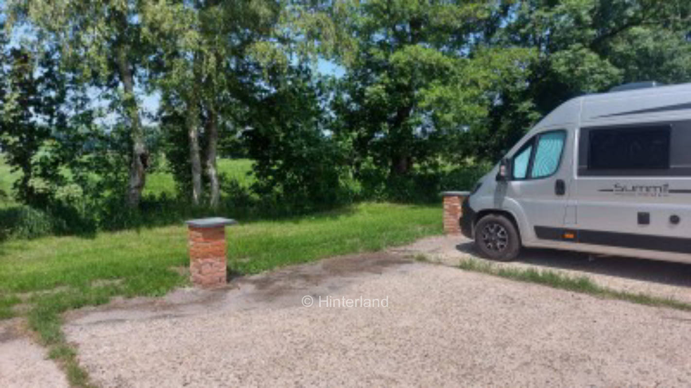 Stellplatz auf unserem 125 Jahre alten Gulfhof