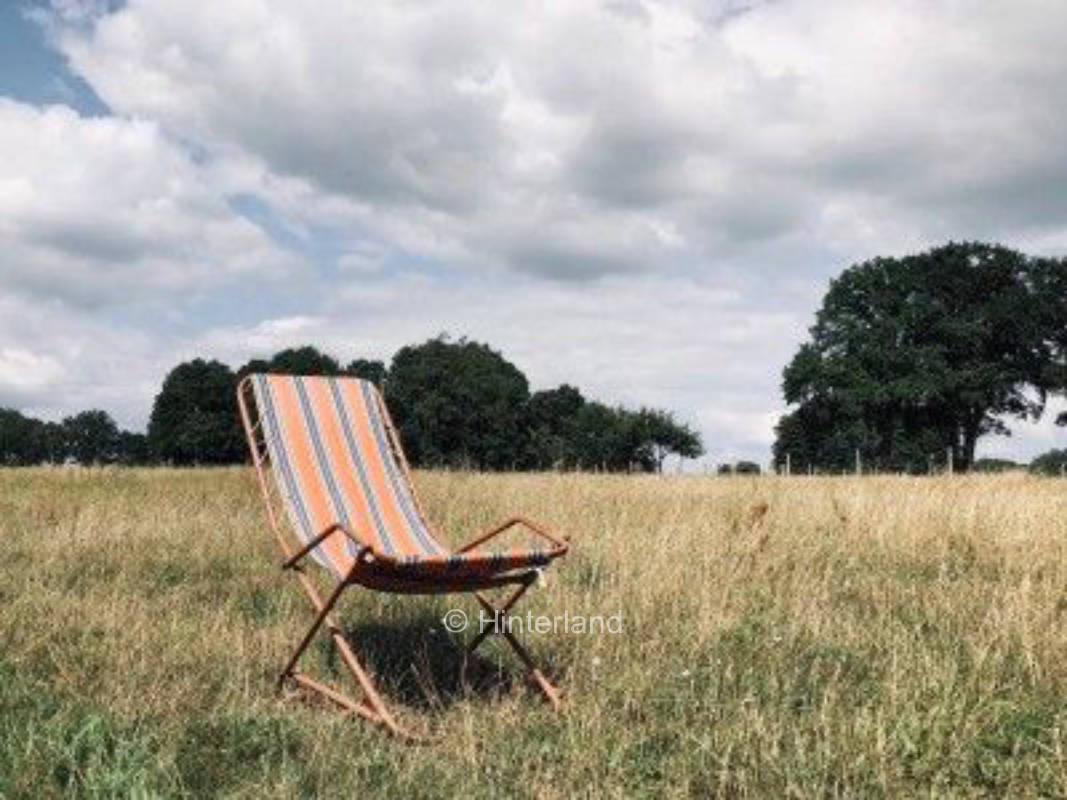 Ruhig übernachten am Südhang eines kleinen Dorfes