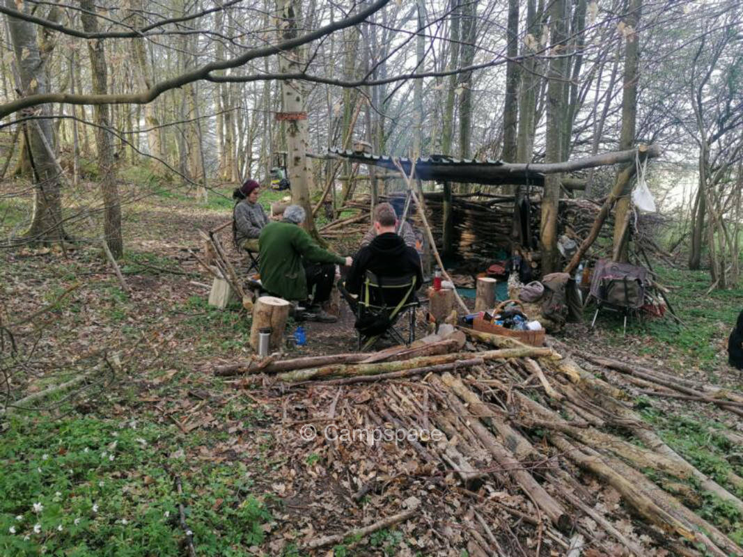Wildcampen im Wald für Bushcrafter und Im-Wald-Camper ... (Campspace 28315)