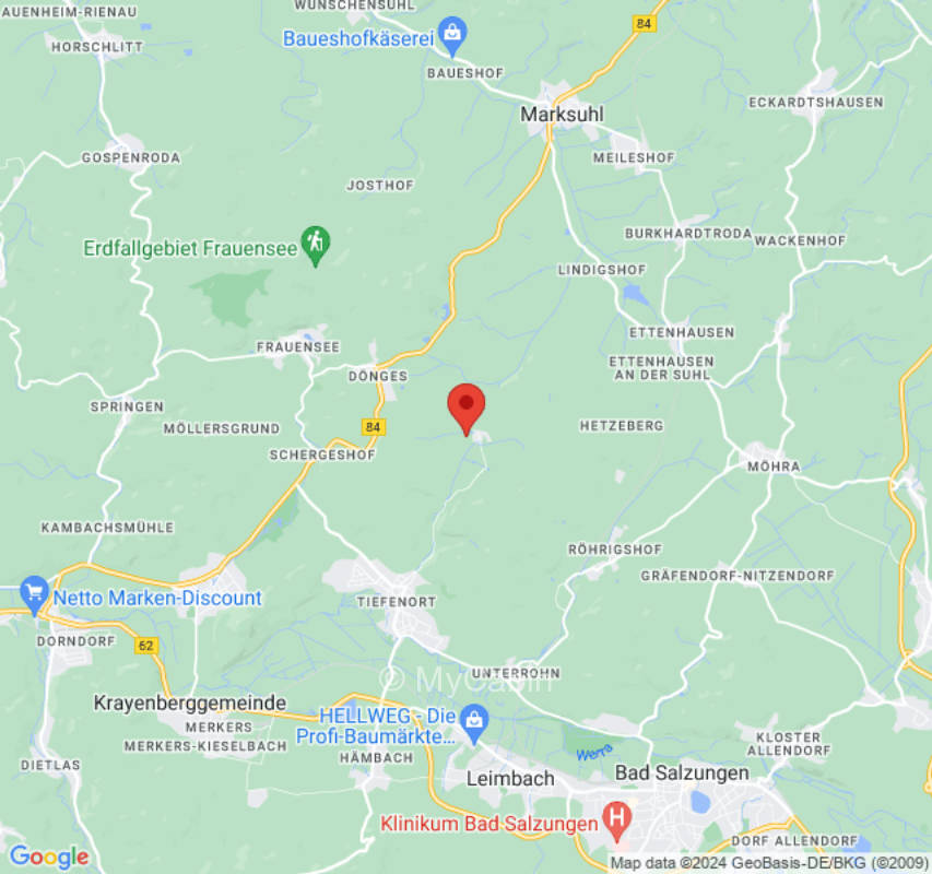 Wiese mit alten Apfelbäumen