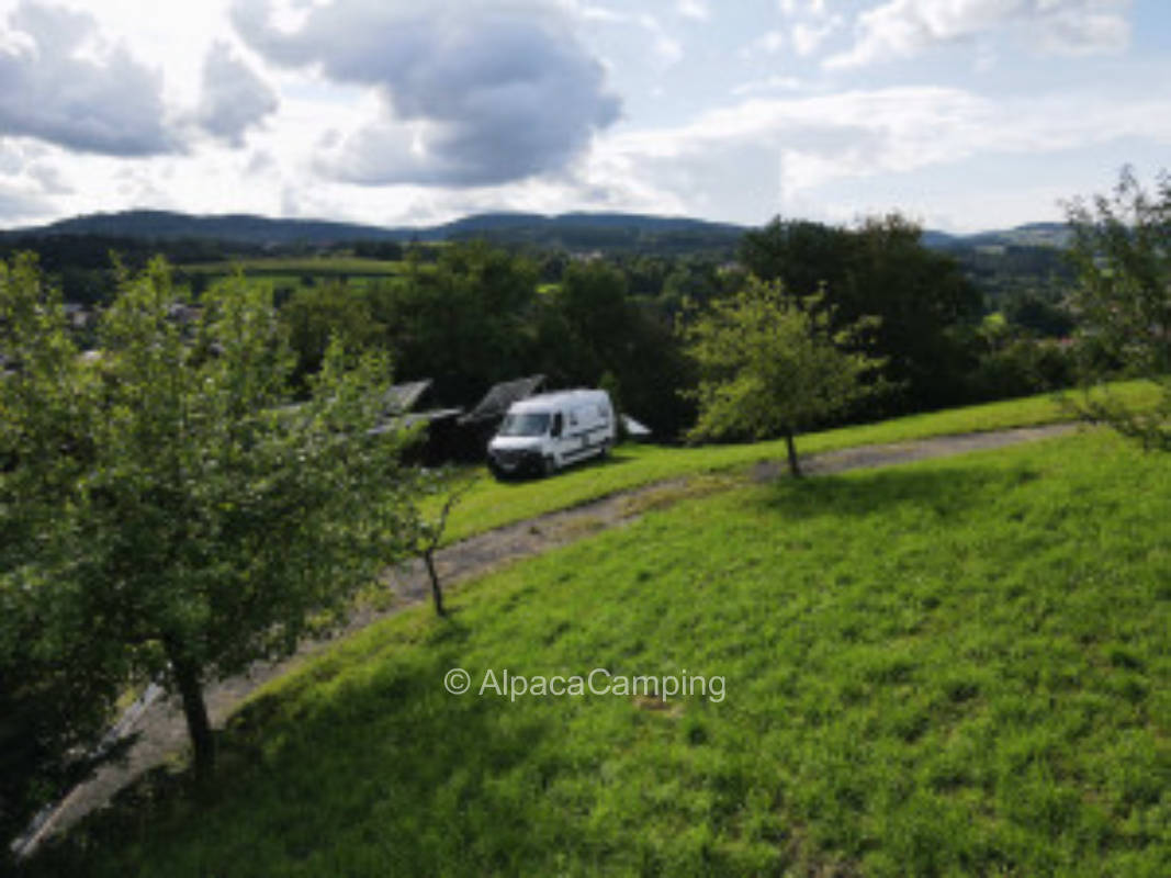 Small mountain farm in the bavarian forest for vehicles up to 6,4m