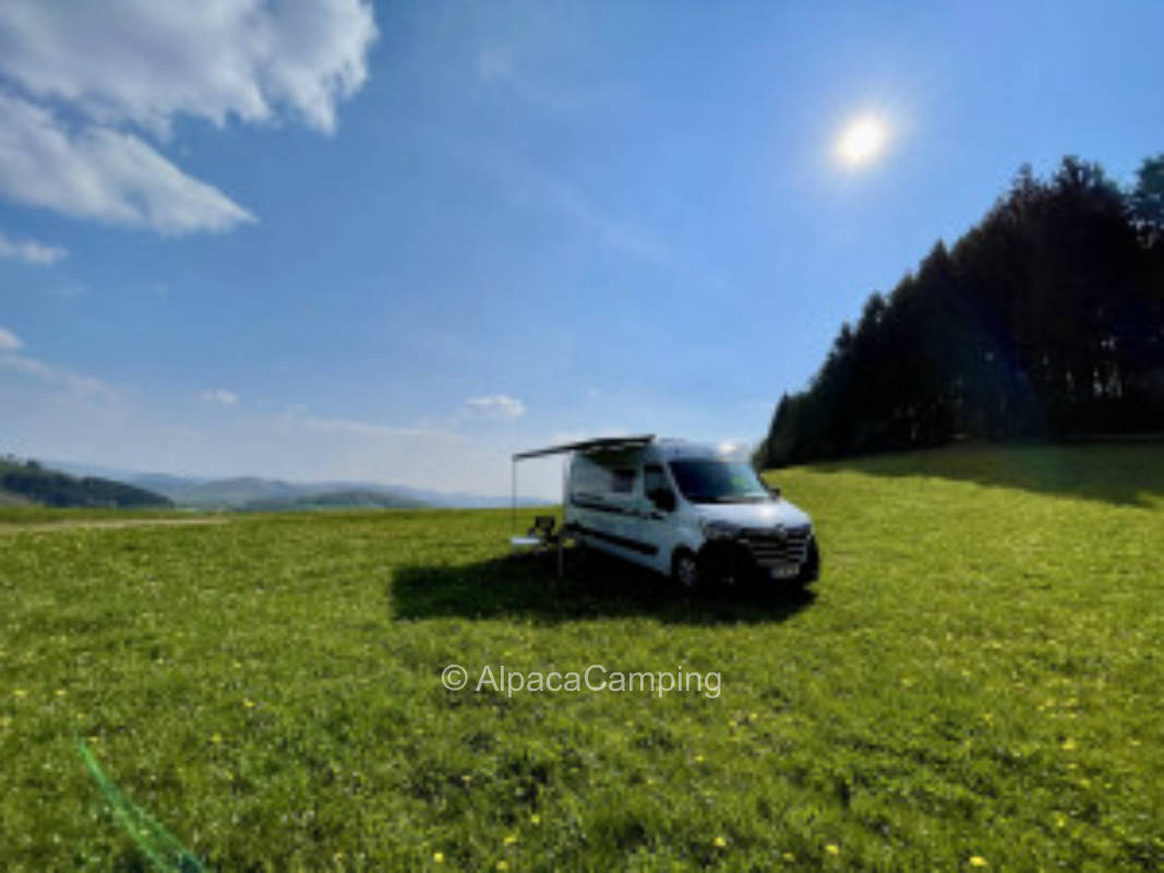 Wunderschöne Aussicht am Fuße des Weilenscheid #1