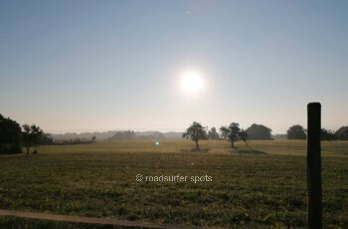 Camping unter Streuobstbäumen