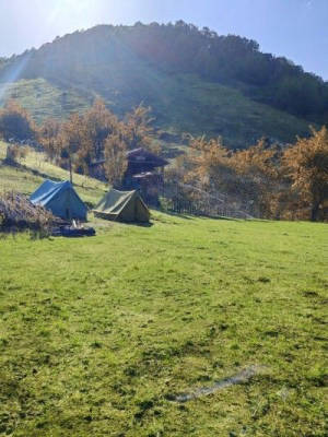 Zona campamento con vistas a los Picos de Europa