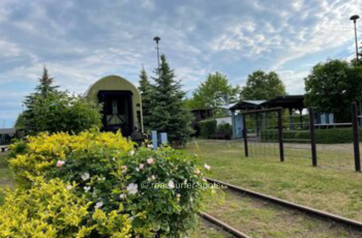 Wohnmobilstellplatz Lokschuppen