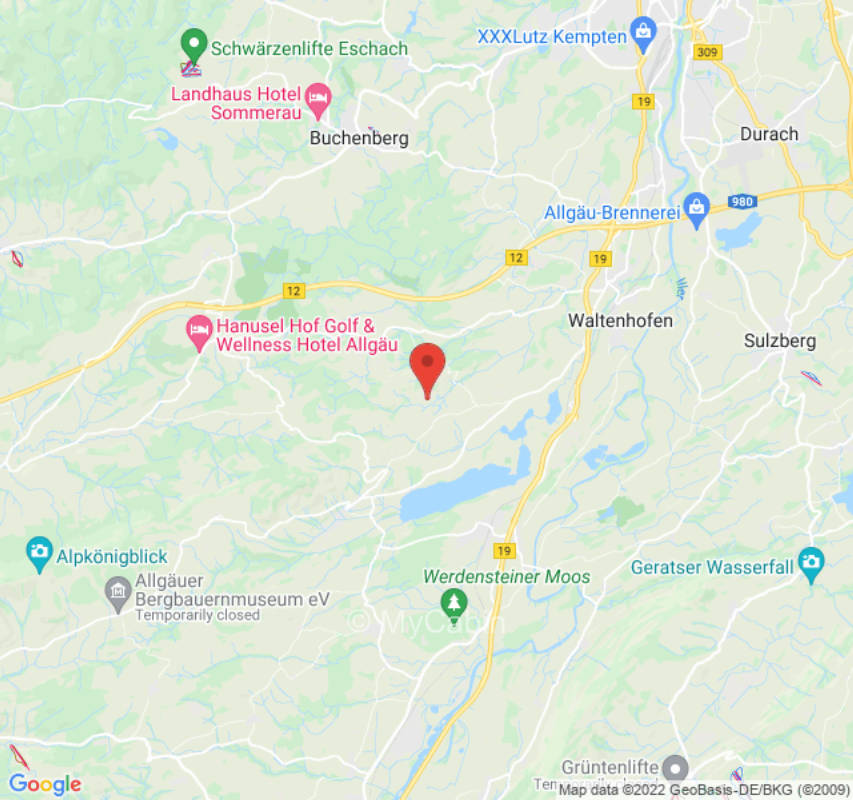 Teletubbiland mit Blick auf die Berge