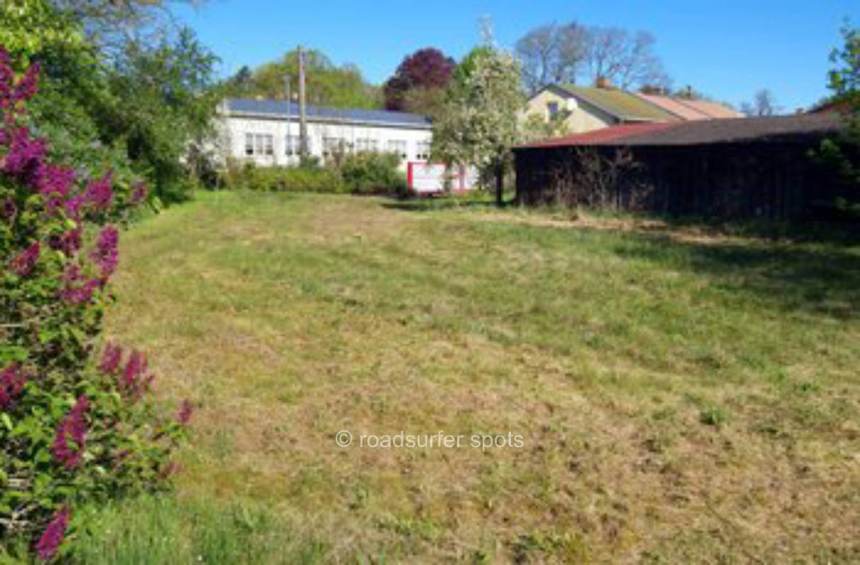 Loppis Camping Wiese Bronkow 