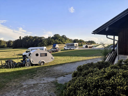 Caravan & Motorhome Pitch in Amerang