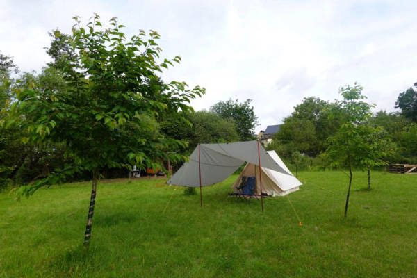 Space for tent, caravan, van or roof tent (Campspace 8310)
