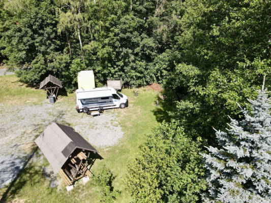 Wohnwagen & Wohnmobilstellplatz in Weischlitz