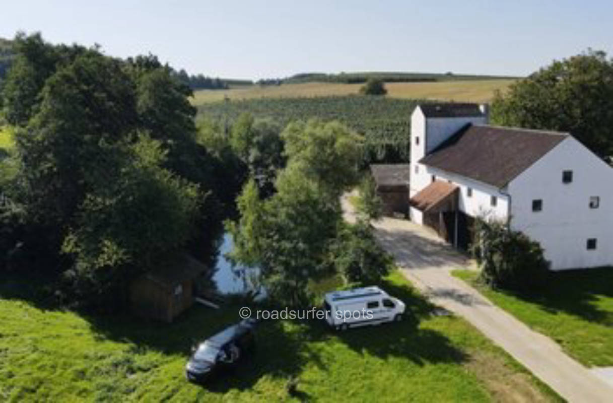 Ruhiger Campingstellplatz in der Hallertau