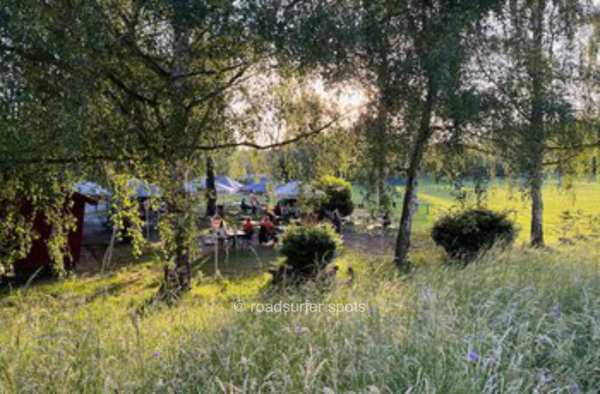 Parkplatz-Stellplatz