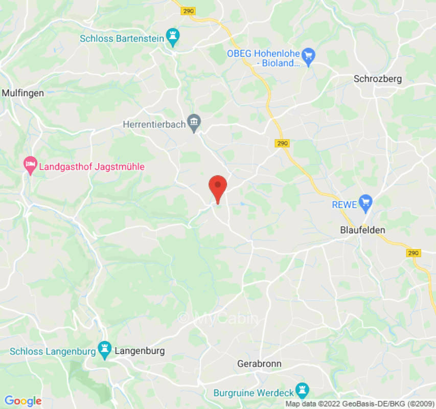 Hohenlohe - Franken wunderschöne Wiese mit Bäumen am Ortsrand