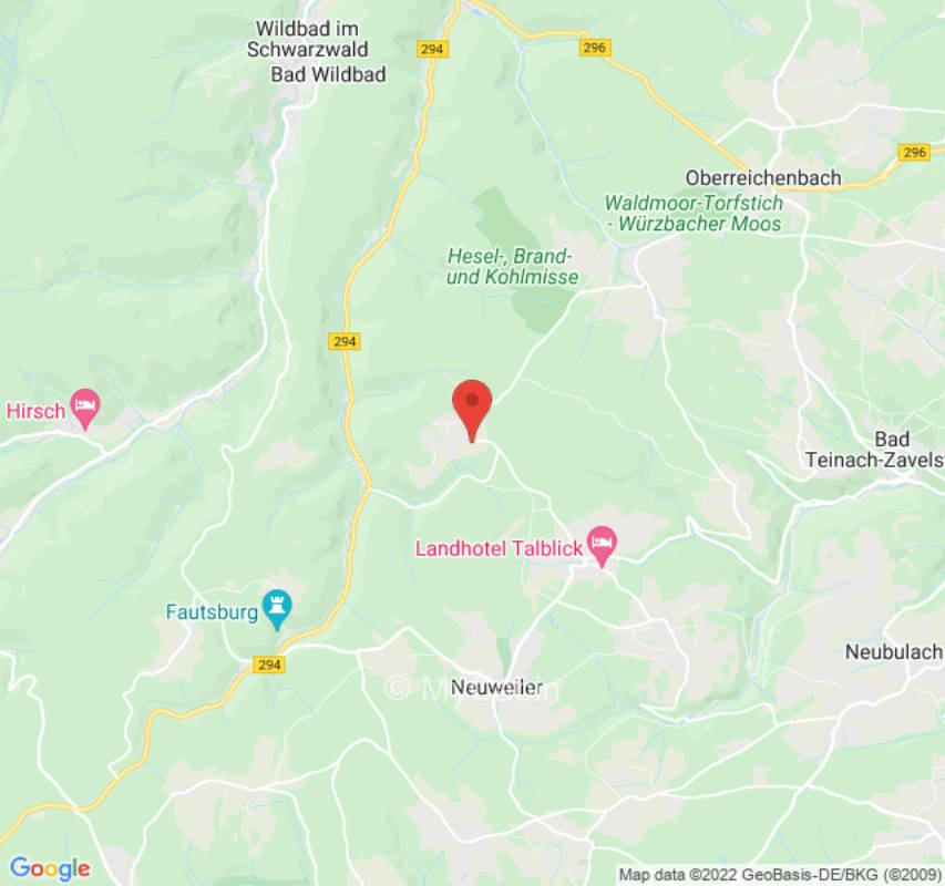 Idyllischer Zeltplatz bei der Feuerstelle