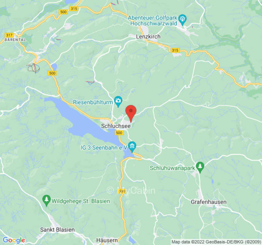 Wiese in ruhiger Lage von der Natur umgeben