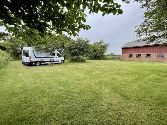 Wohnwagen & Wohnmobilstellplatz in Achtrup
