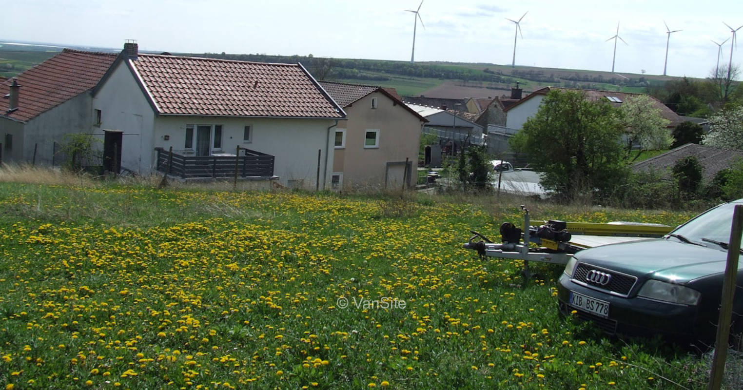 Wiese am Ortsrand am Weinberg