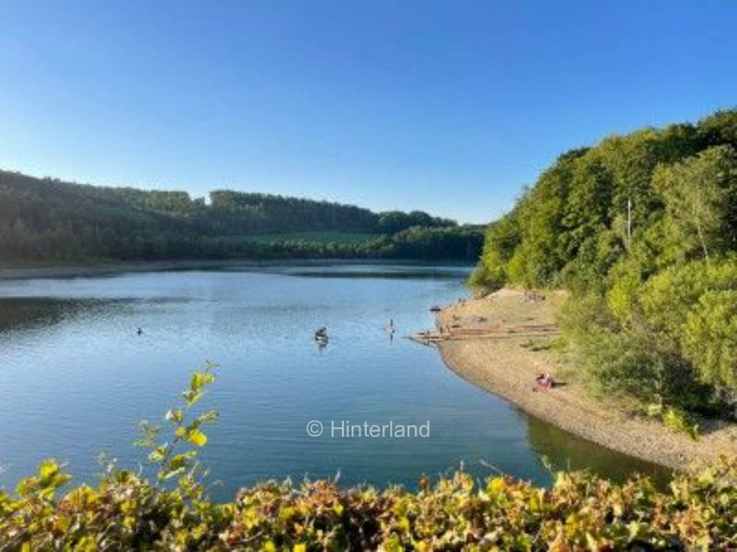 Urlaub direkt am Biggesee mit Panoramablick 