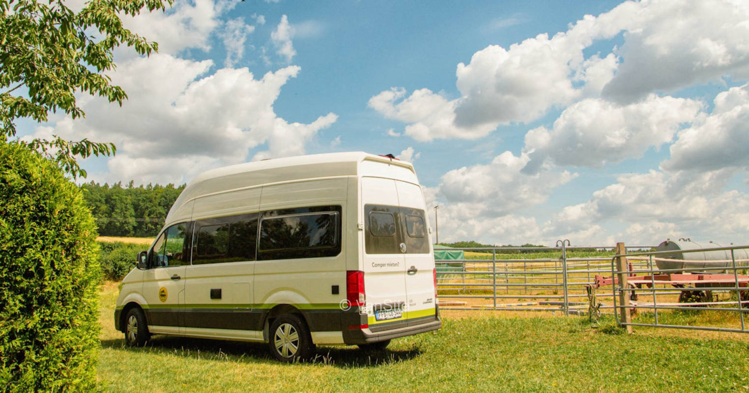 Stay overnight at the pony farm