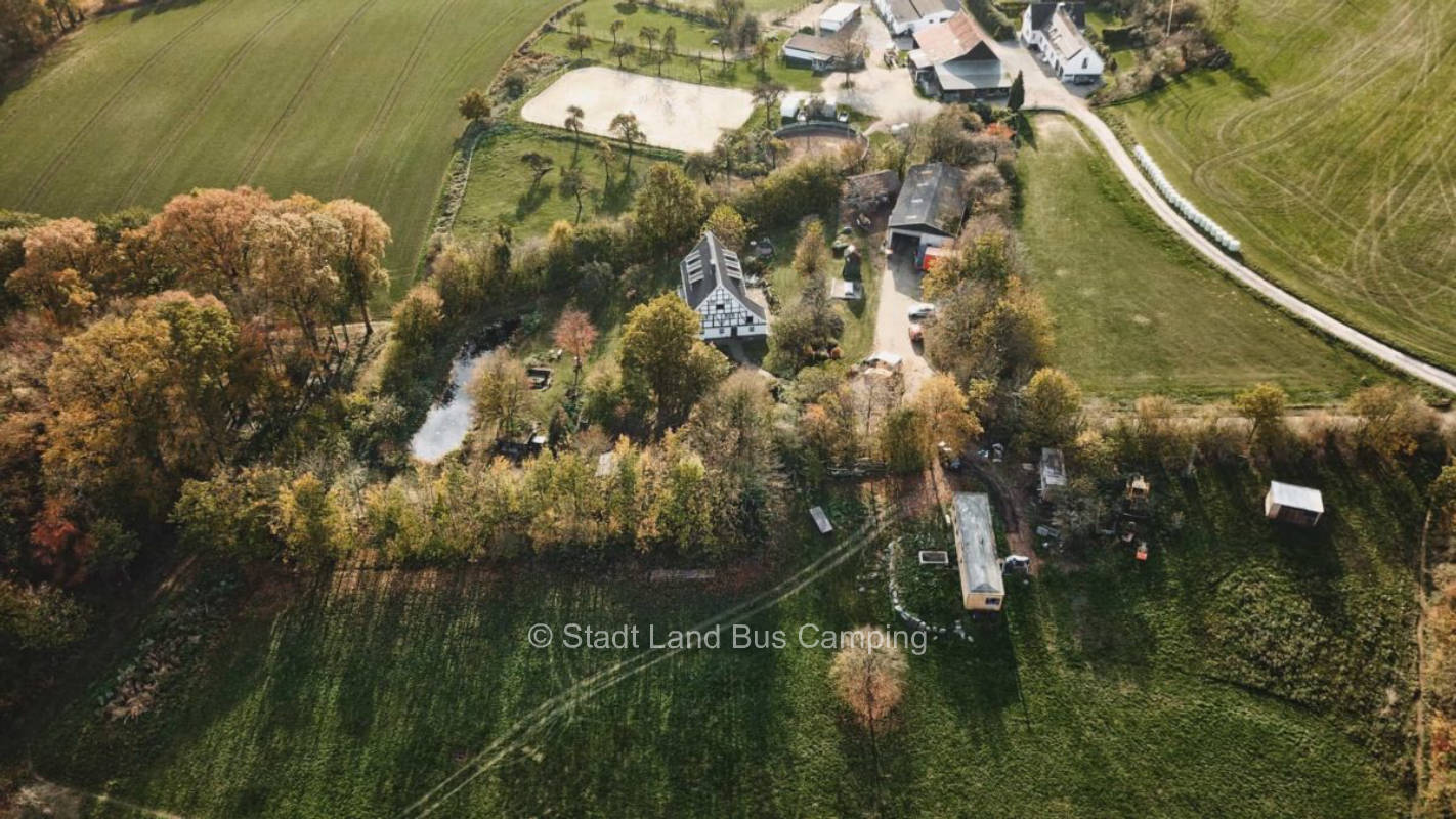 An den Sträuchen - Zwei