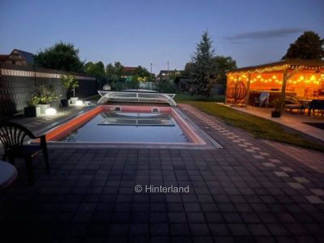 Pure relaxation in a quiet location with pool!