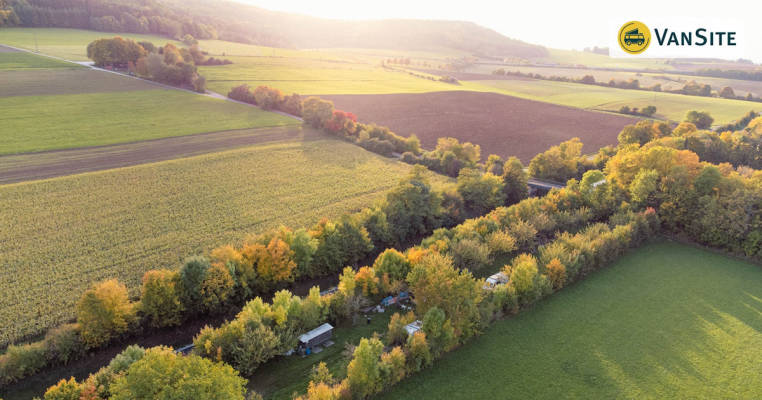 Obstgarten direkt an der B 29 unweit der A7