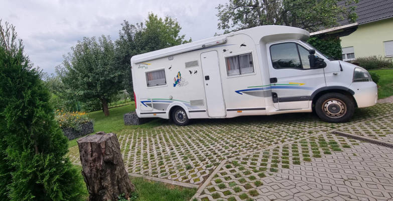private pitch (Campspace 9090)