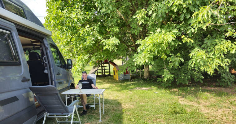 Auf dem Weingut im schönen Gräfenbachtal