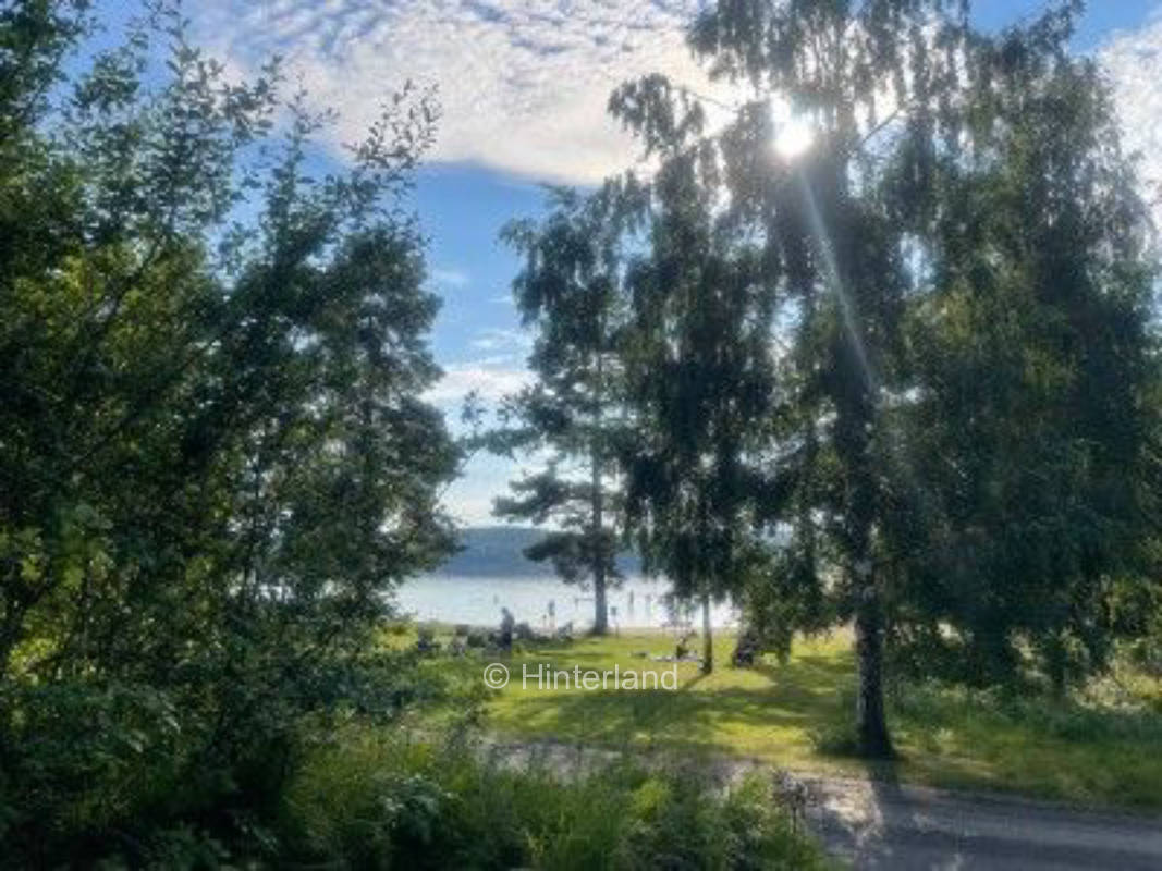 Camper spots by Finnsjön – forest, beach & trails, privater Stellplatz