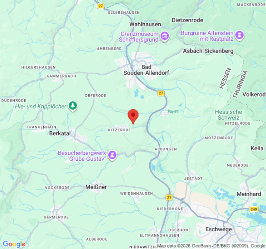 Verwilderter Obstgarten im Frau-Holle-Land