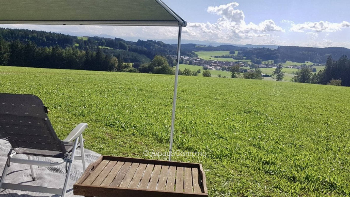 With a view into the Allgäu in Untrasried