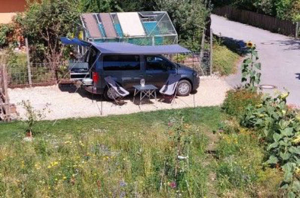 Blossom Meadow Obertraubling: Off-Grid near Regensburg