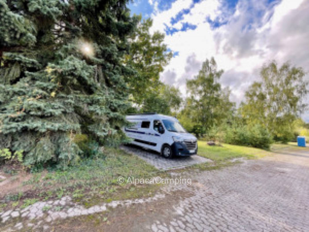 Beautiful meadow parking space in Haßloch South