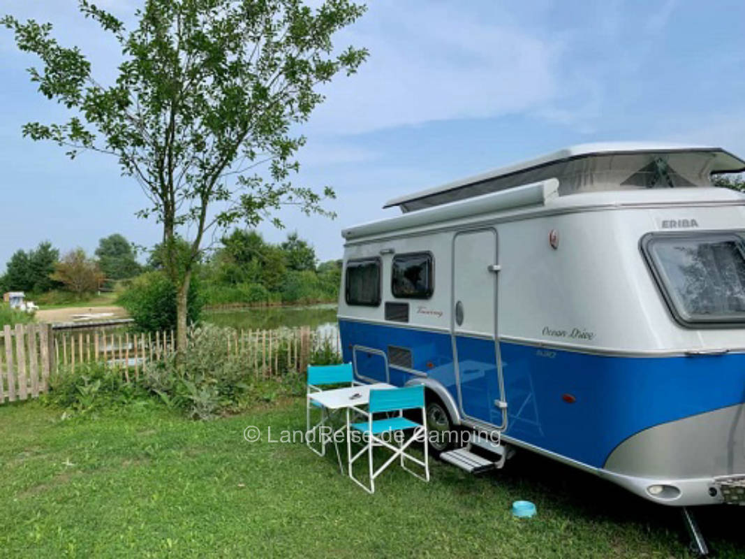 "Seeblick 1" at the swimming pond at Warfthof Wollatz