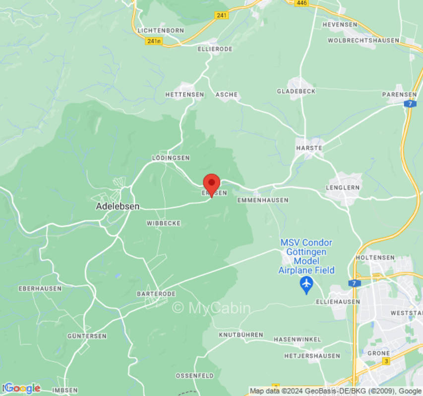 Naturwiese mit Schwimm- und Saunaangebot