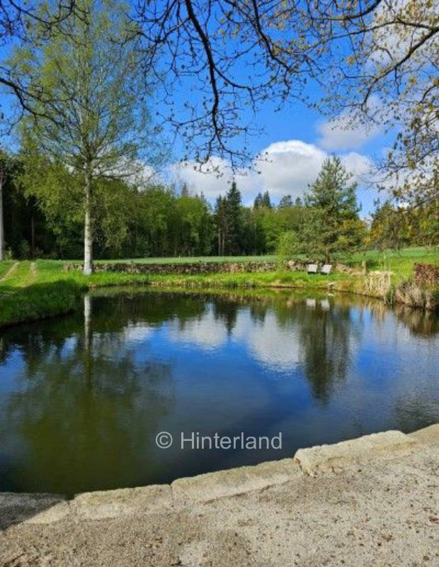 Berta Beach: Quiet place by the pond