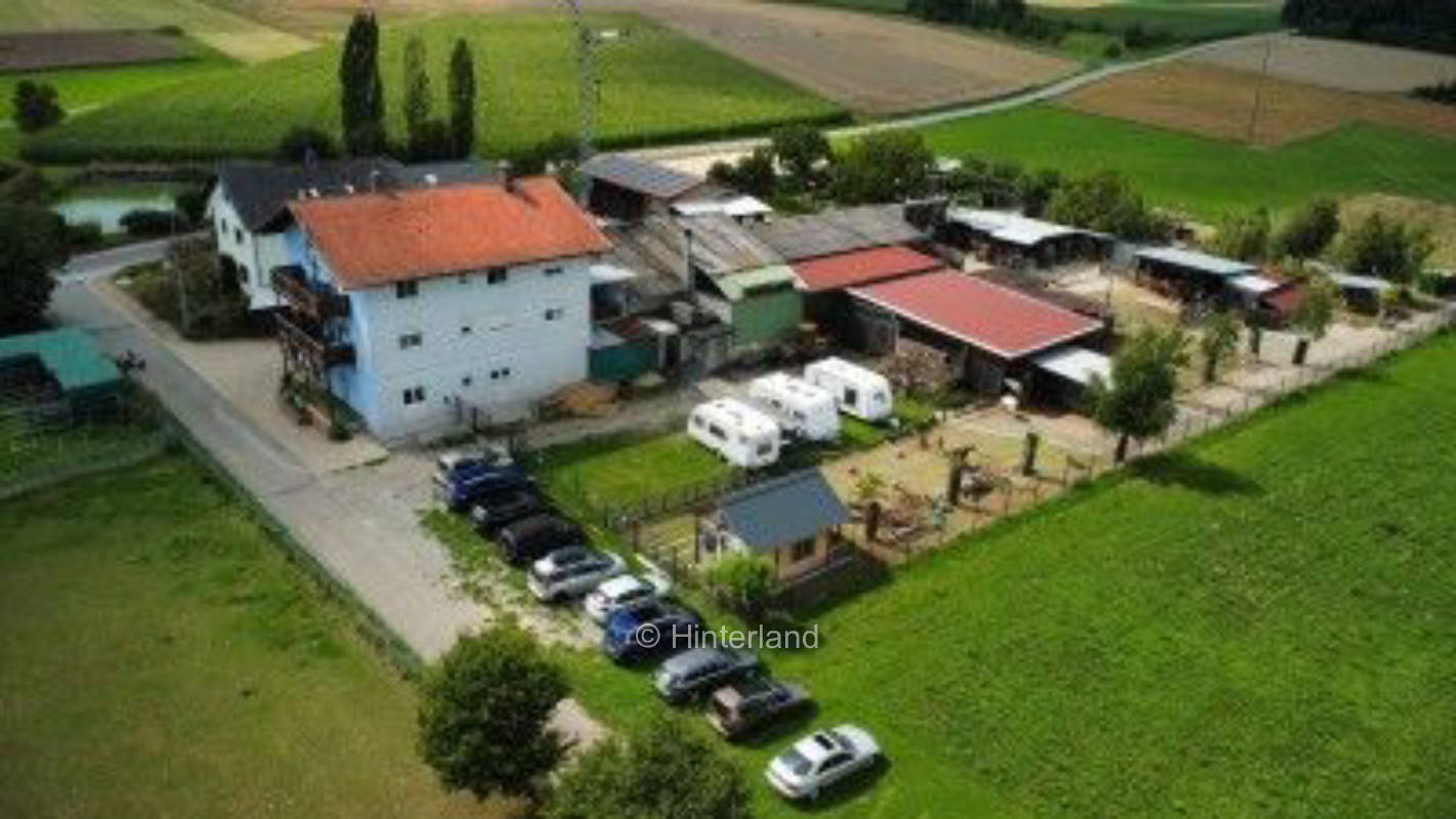 Campen am Eselgehege auf dem Erlebnishof Odenwald 
