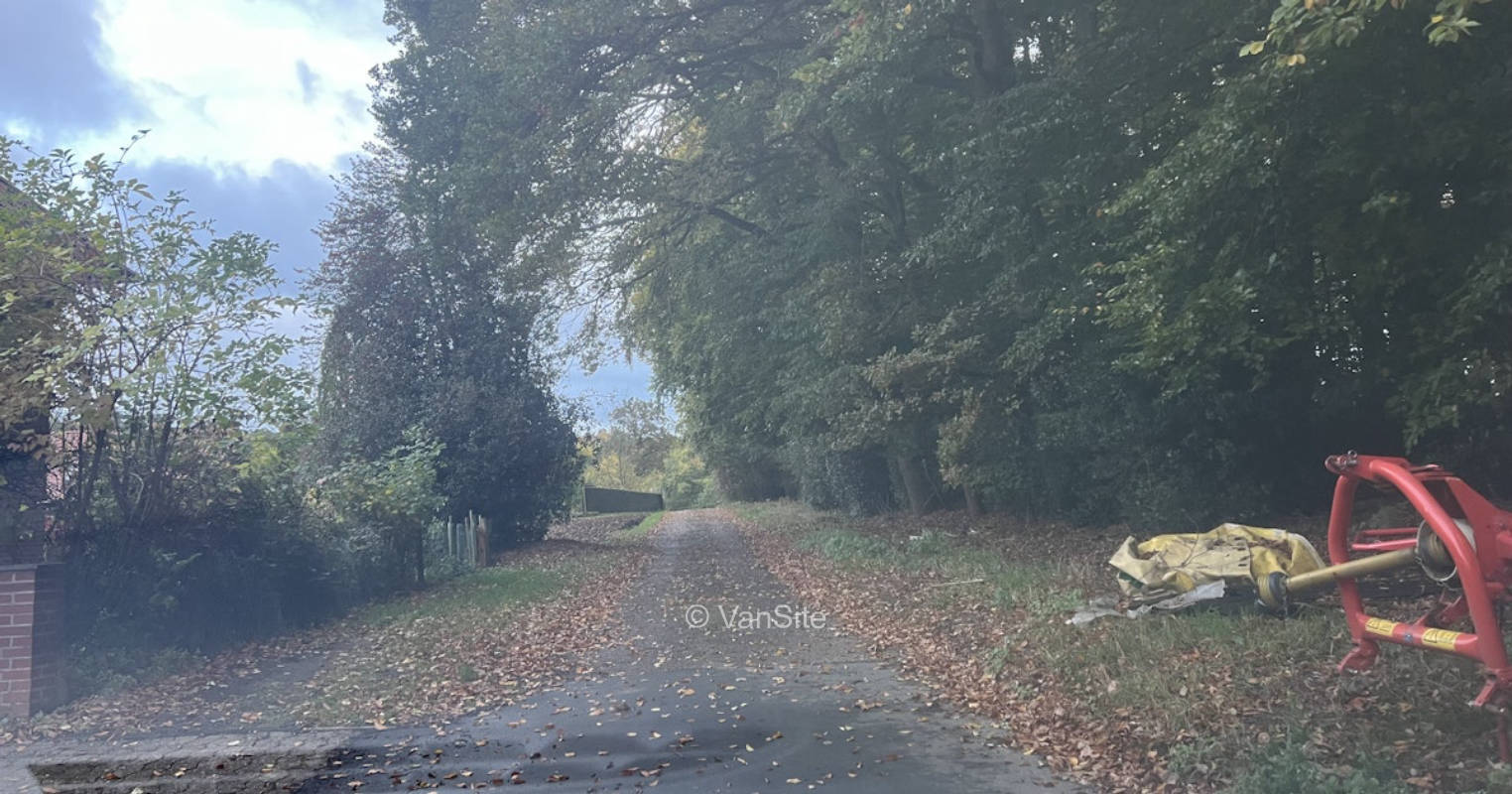 Stellplatz am Waldrand – mitten in der Natur