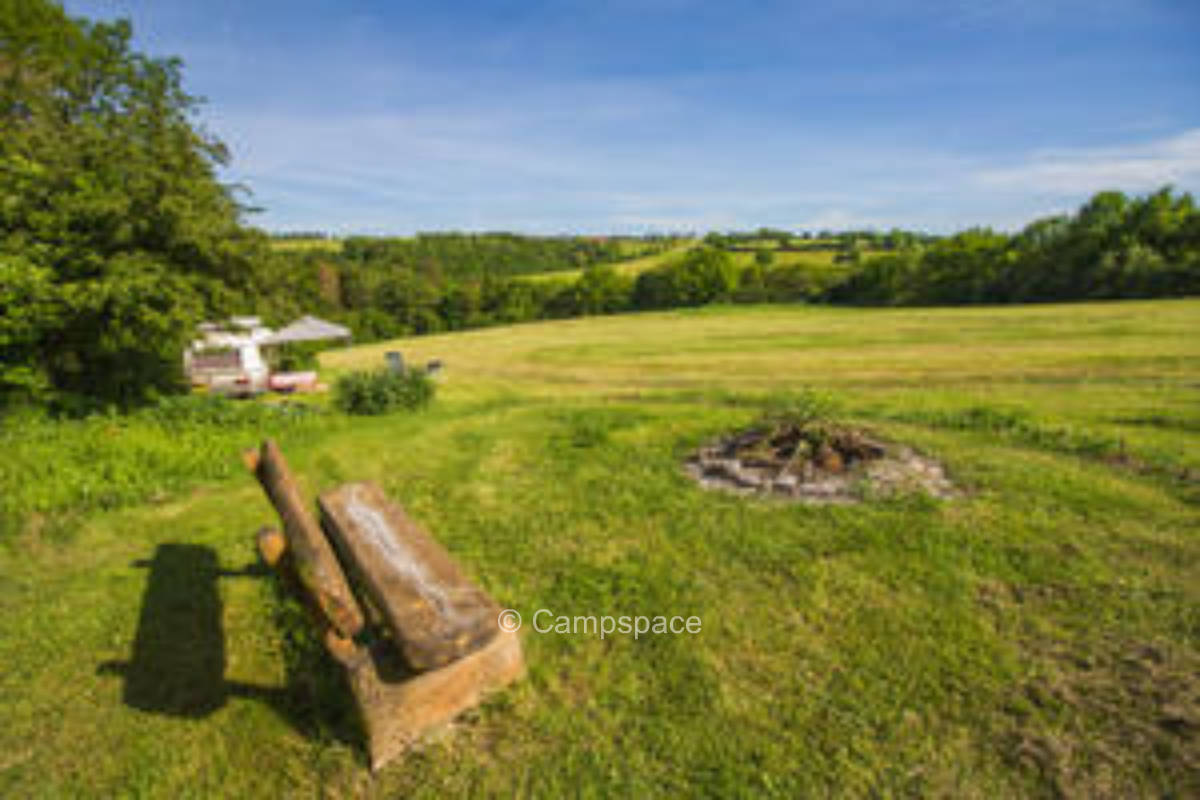 Sleep without neighbors in the Eifel