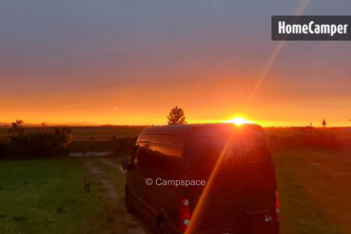 Pitch for Tent, Caravan, Van, Motorhome (Campspace 14383)