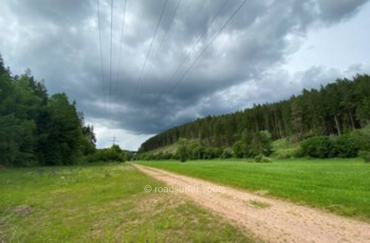 Ruhiger Waldrandstellplatz am Klosterbach, privater Stellplatz