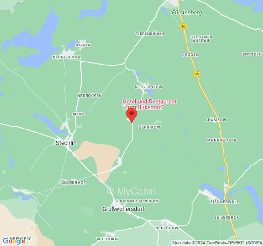 Trockengraswiese am Hotel und Restaurant